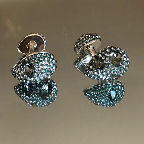 Atelier Swarovski Accessories - NIB! Authentic Atelier Swarovski Moselle Cufflinks